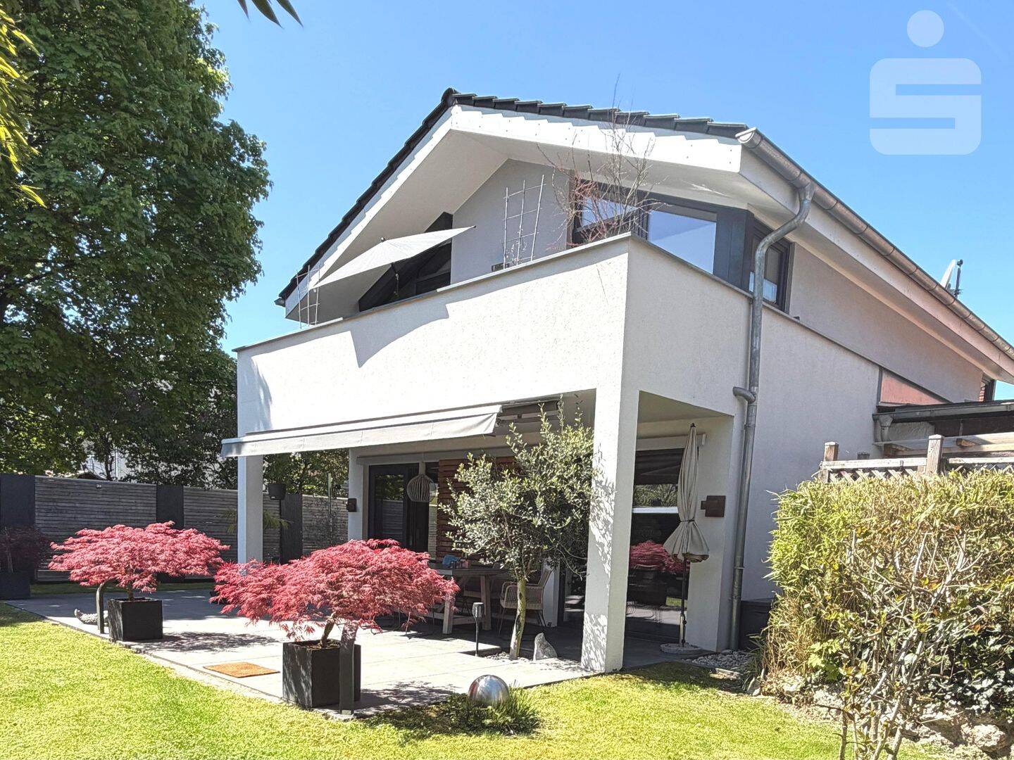 Zentral Wohnen mit moderner Architektur, 84489 Burghausen