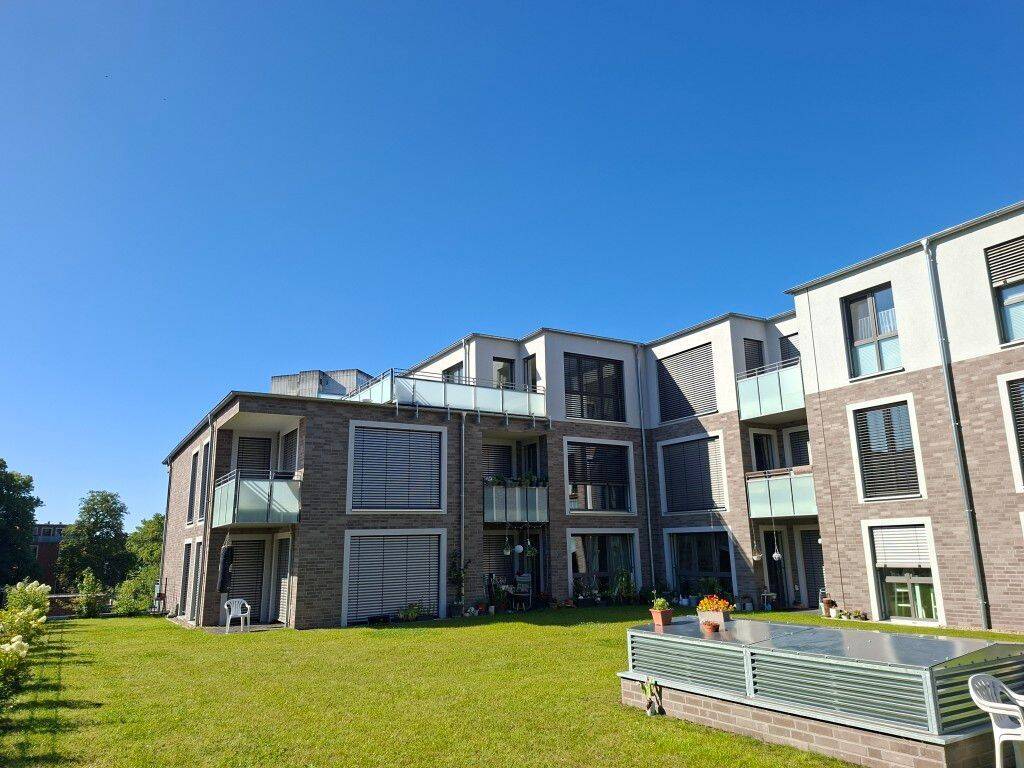 Moderne Wohnung mit großer Dachterrasse, 25524 Itzehoe