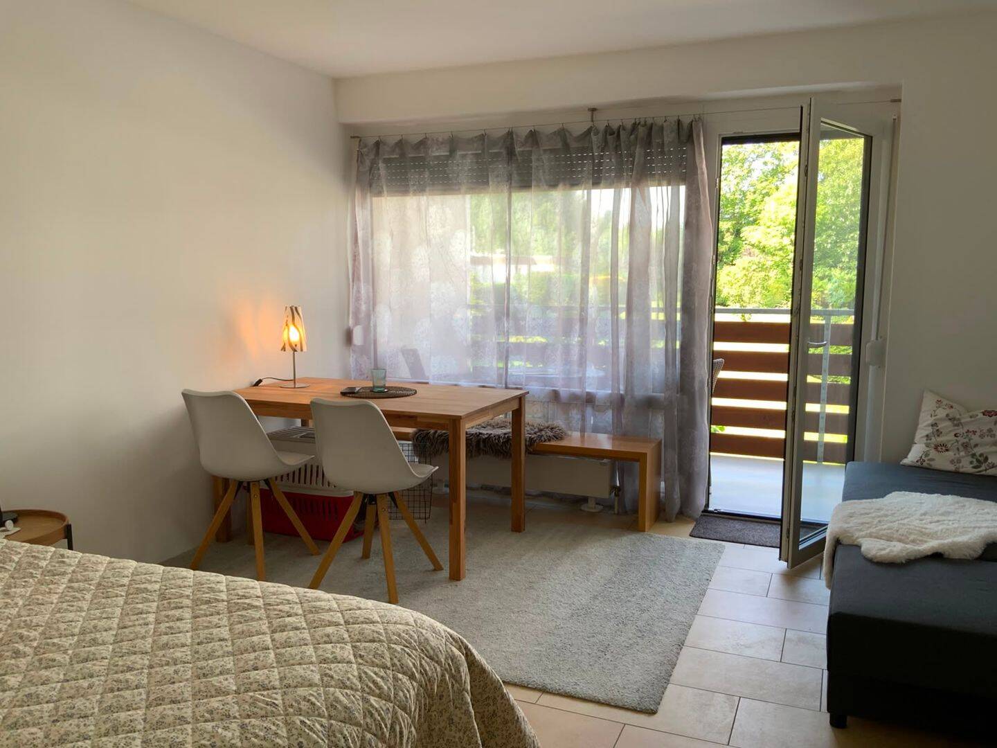 *PROVISIONSFREI* Sehr schöne, renovierte 1-Zi.-ETW mit Balkon & Stellplatz, 95493 Bischofsgrün