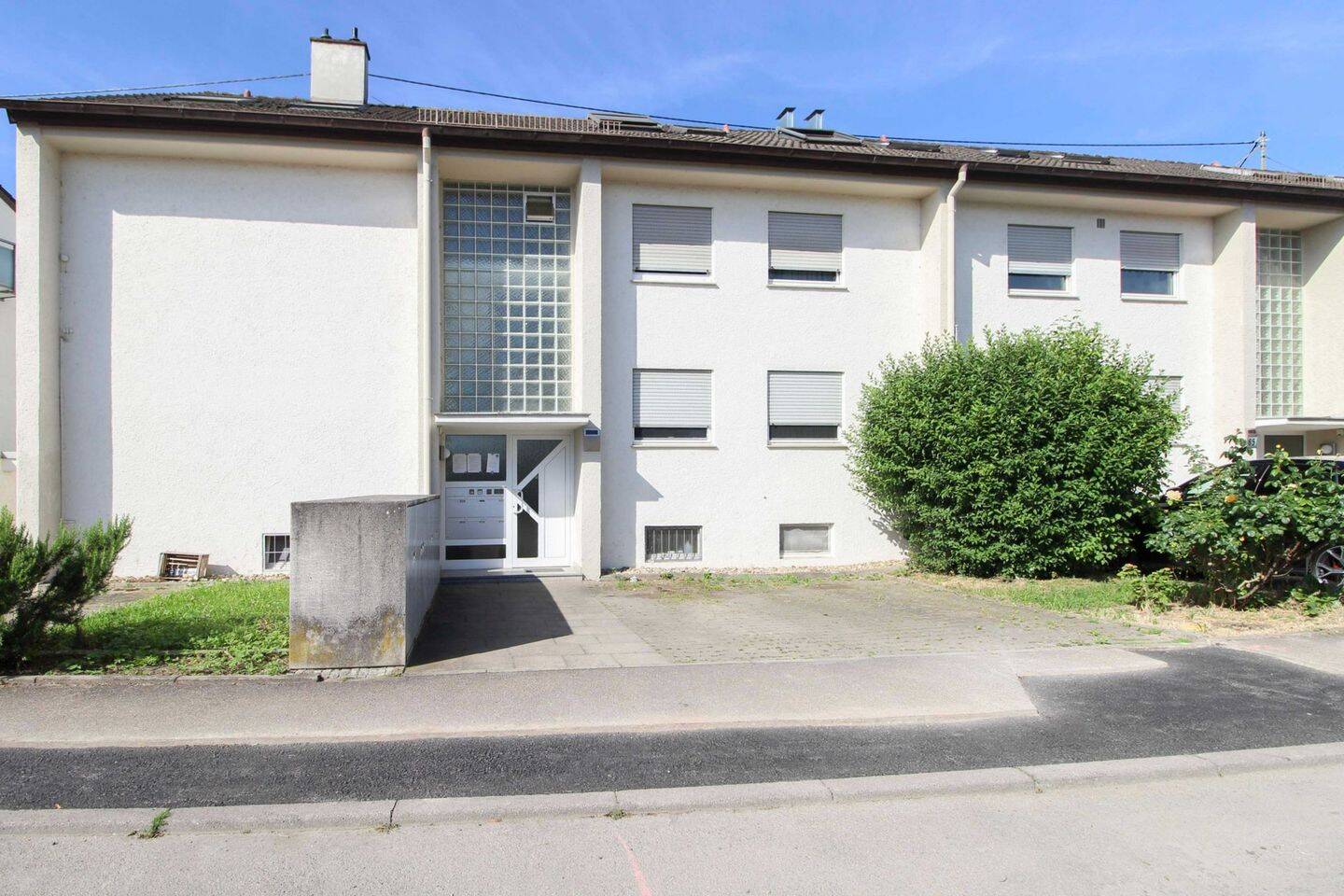 Klein, fein und voller Komfort – charmante Dachgeschosswohnung mit Balkon, Klimaanlage & Stellplatz, 71679 Asperg