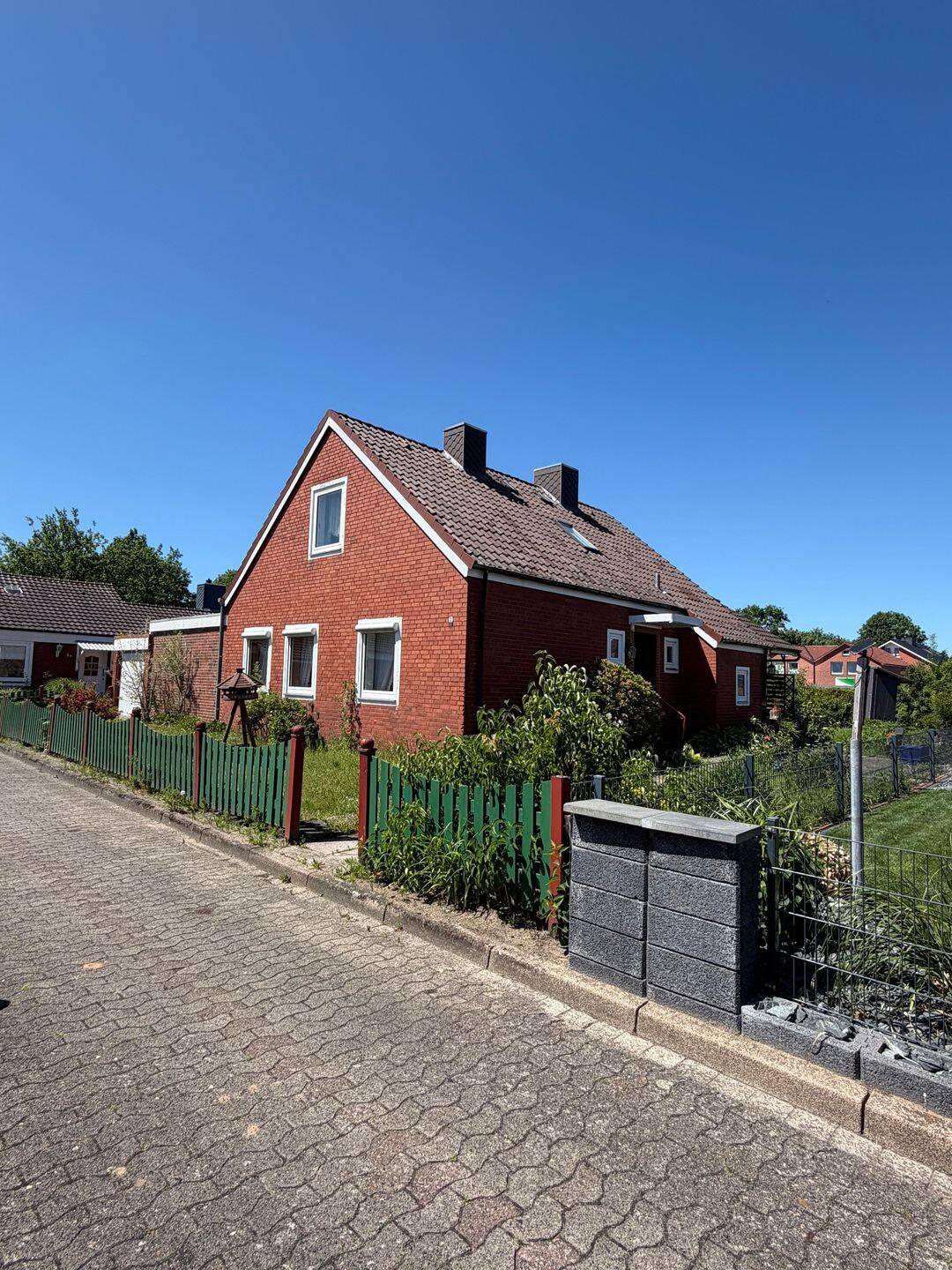 Sanierungsbedürftiges Einfamilienhaus mit Garage, 27432 Bremervörde