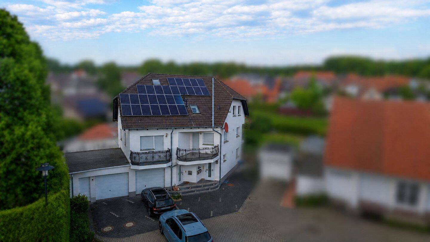Außergewöhnliche 2-Zimmer-Dachgeschosswohnung mit Kamin, Vollbad, Balkon & ausgebautem Dachboden, 59514 Welver