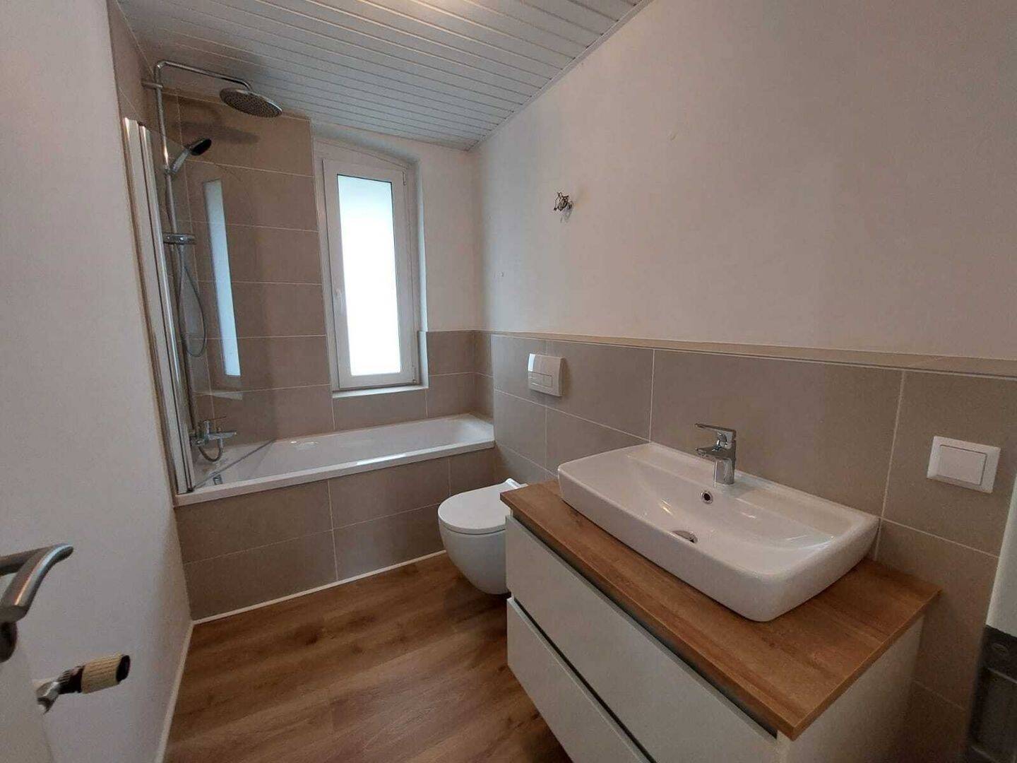 Erstbezug nach Modernisierung: 4 Zi. OG mit Garten(3-Fach-Vergl., neue Therme, uvm), 38381 Jerxheim
