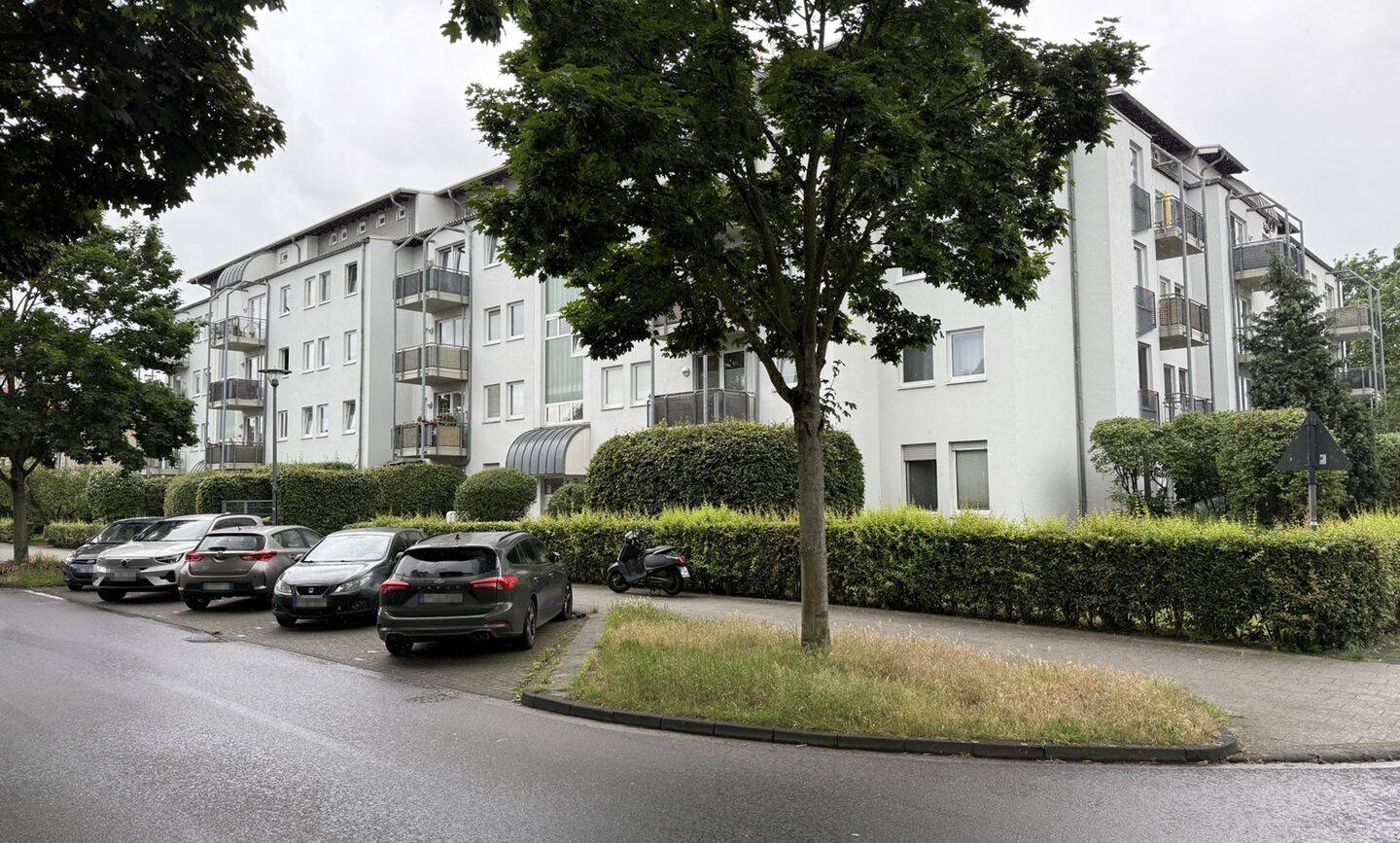 FREI & BEZUGSFERTIG!, 50999 Köln (Rodenkirchen Hahnwald Sürth Weiß)