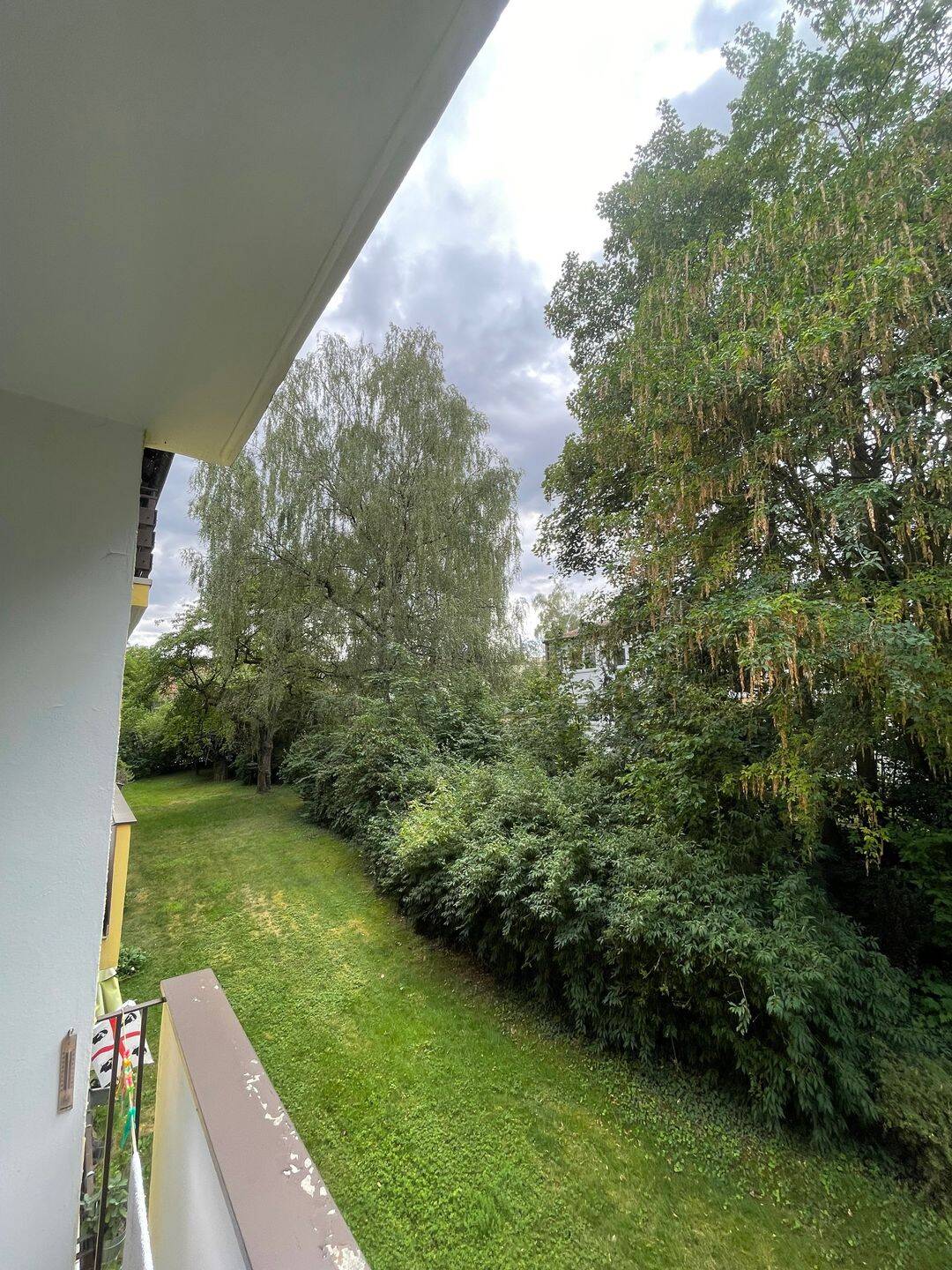 Gepflegte 2-Zimmer-Wohnung mit Balkon und Garage, 93051 Regensburg (Galgenberg Großprüfening-Dechbetten-Königswiesen Kumpfmühl-Ziegetsdorf-Neuprüll)