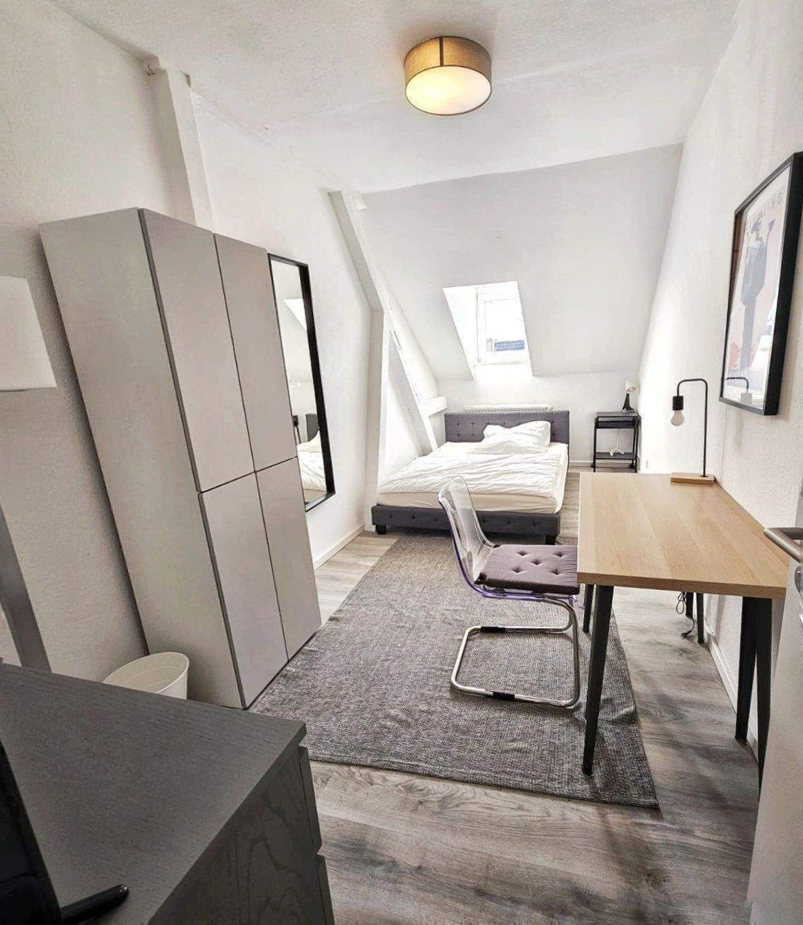 Ab Sofort – Perfekte Innenstadtlage Wiesbaden – voll möblierte WG-Zimmer in 5er WG – all inkl. Miete, 65185 Wiesbaden (Wiesbaden)