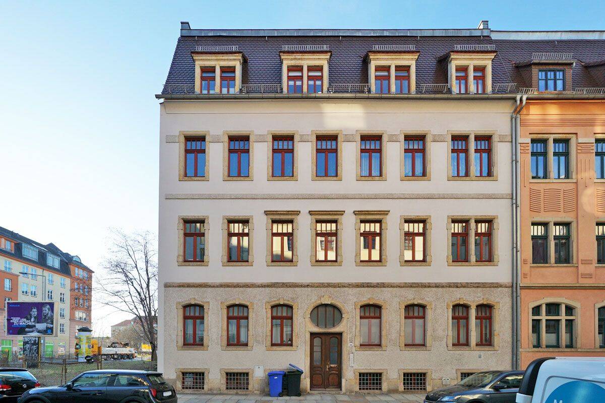 Friedrichstadt, im Hochparterre: Balkon + Dusche