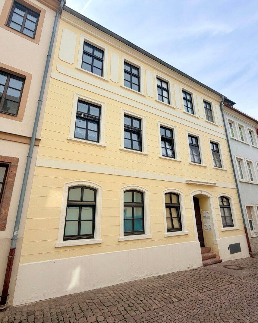 helle Wohnung in ruhiger Lage von Leisnig, 4703 Leisnig
