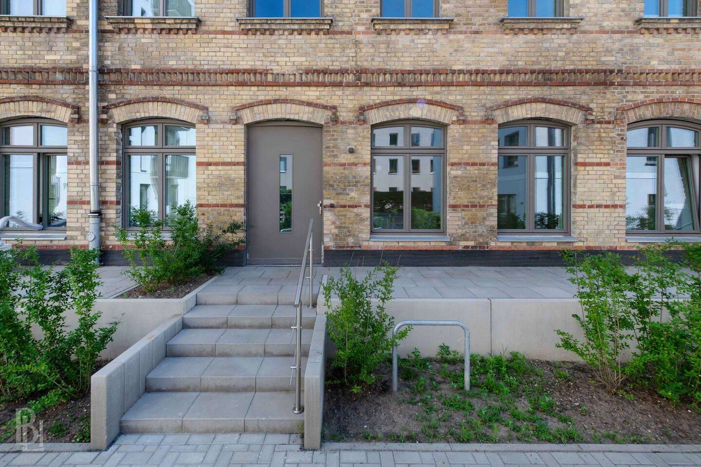 Seltenes Remisen-Townhouse in Weißensee – Neubaukomfort mit Terrasse und historischem Charakter, 13088 Berlin (Pankow)