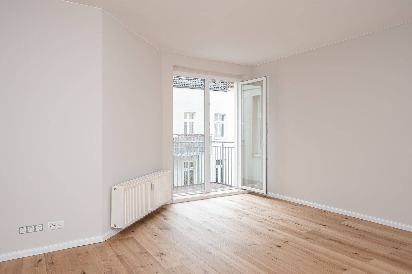 Freie 1-Zimmerwohnung mit Balkon – Altbau in Prenzlauer Berg, 10435 Berlin (Mitte Prenzlauer Berg)