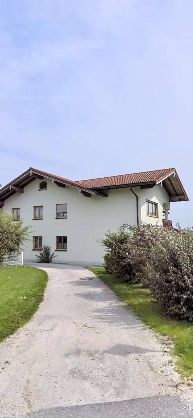 Schöne 6 Zimmer Wohnung zu vermieten, 83115 Neubeuern