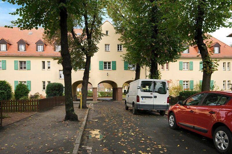 Grünes Glück im Erdgeschoss – sanierte 2-Zimmer-Wohnung mit eigenem Gartenparadies, 2991 Lauta
