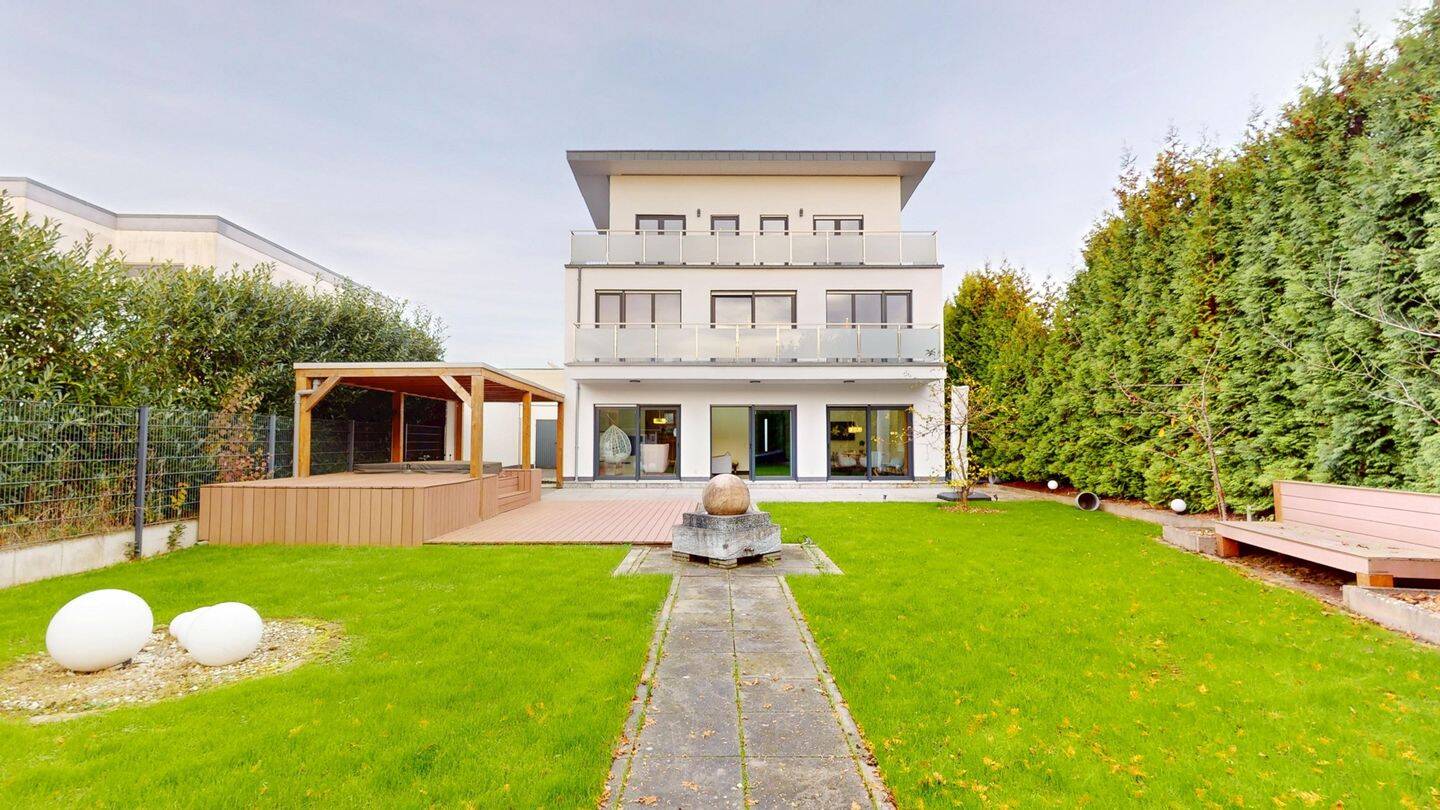 Königsdorf || Exklusives Wohnambiente || Garten, Spa & Fitness, 50226 Frechen