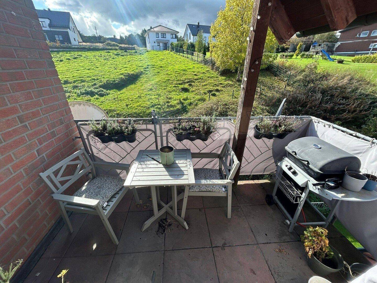 gemütliche 3-Zimmer-Wohnung 1. OG mit Südbalkon in Paderborn-Dahl!, 33100 Paderborn