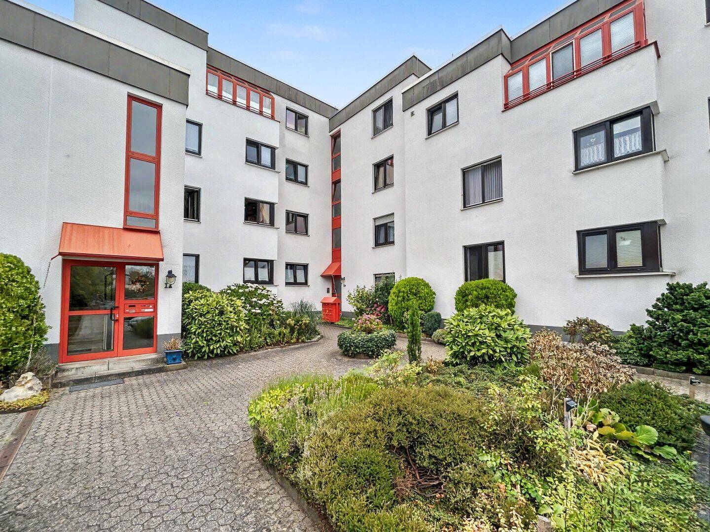 Erbpacht: Attraktive 3-Zimmer-Eigentumswohnung als Investment in Bornheim, 53332 Bornheim