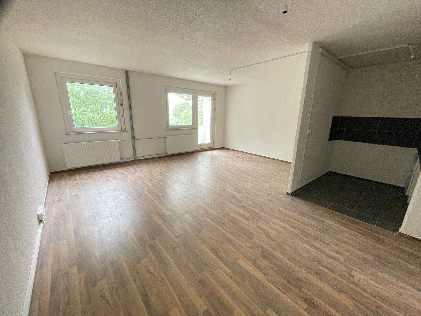 ! ERSTBEZUG ! Wohnen in Familiengerechter Lage, 8289 Schneeberg