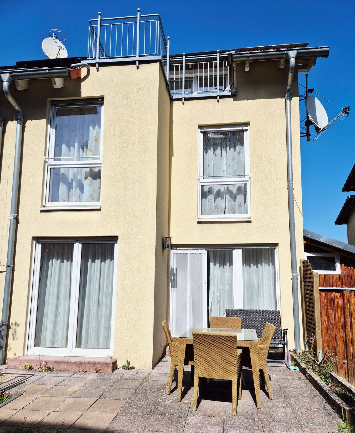 Sonnige DHH in Ettlingen-Schöllbronn, 76275 Ettlingen