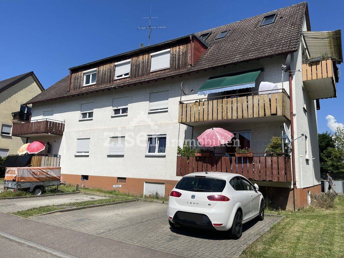 Liebevoll ausgebaute Dachgeschosswohnung mit Balkon!, 79359 Riegel am Kaiserstuhl