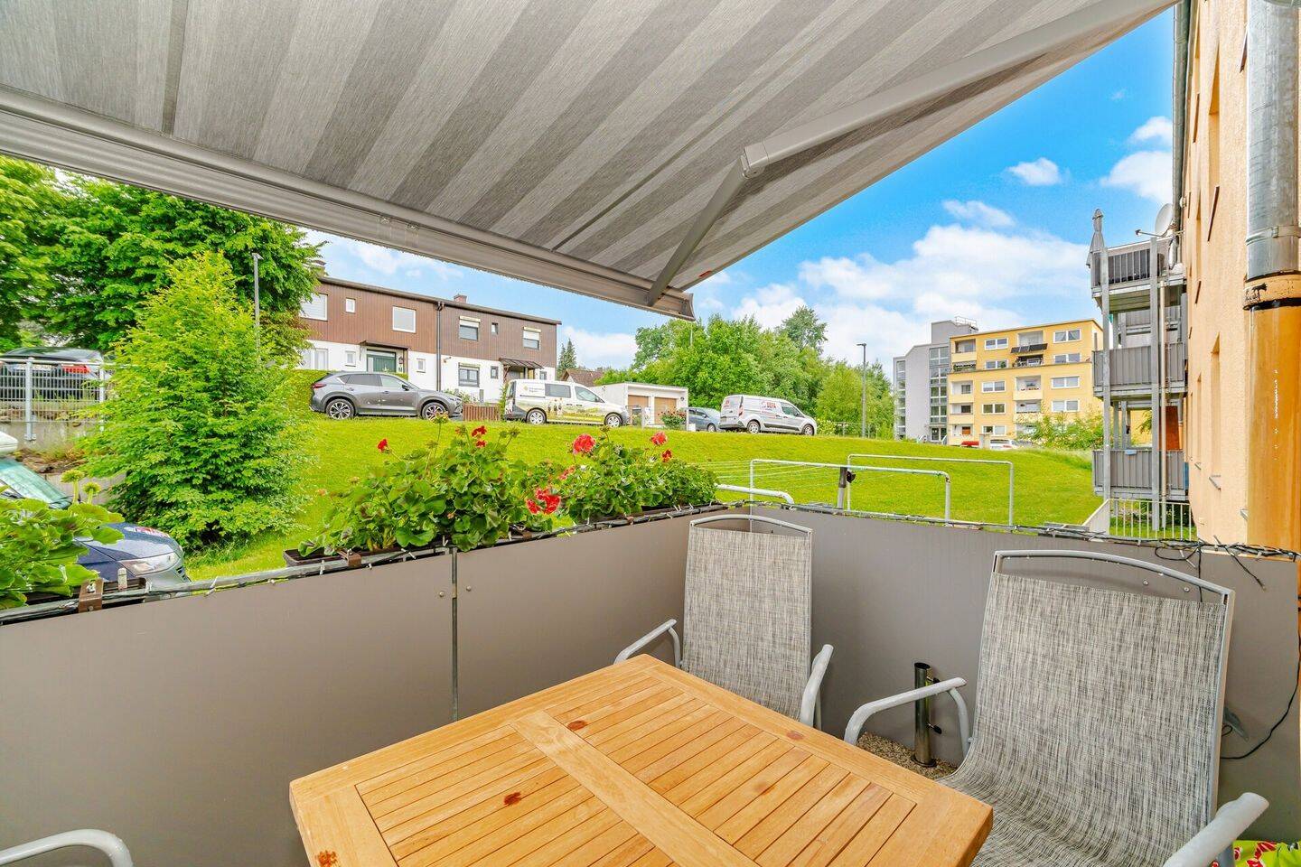 Familienfreundliche 4-Zimmer-Wohnung mit Balkon und durchdachtem Wohnkonzept, 82275 Emmering