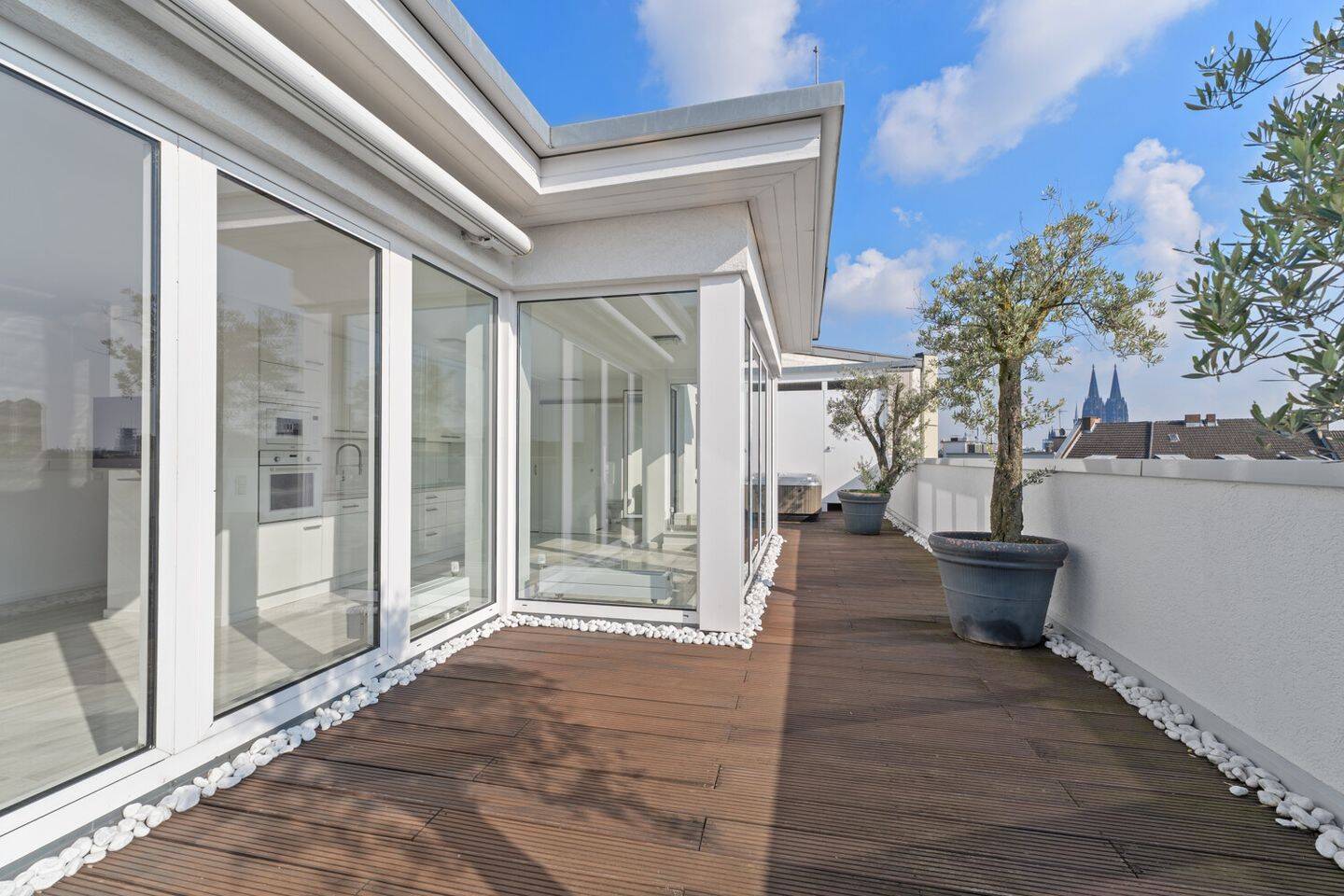 Exklusives Penthouse mit Panoramablick auf den Dom, 50670 Köln (Innenstadt-Nord Altstadt-Nord Neustadt-Nord)