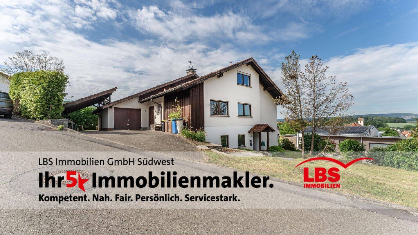 Großzügiges Wohnhaus mit Einliegerwohnung in sonniger Aussichtslage von Hilzingen Binningen, 78247 Hilzingen