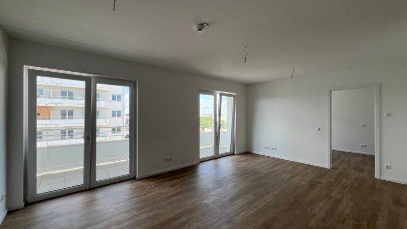 Das Glück hat ein Zuhause: interessante 2-Zimmer-Wohnung, 12619 Berlin (Marzahn-Hellersdorf Hellersdorf Kaulsdorf)