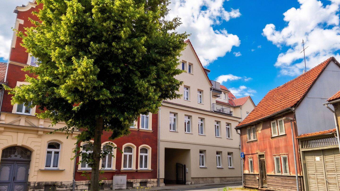 hochwertige 4-Zi.-Whg. mit 2 Balkonen und Fahrstuhl, 99974 Mühlhausen/Thüringen