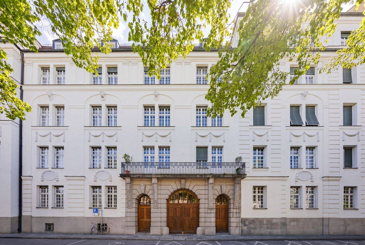 Denkmal-Juwel in Sendling: Luxuriöse ca. 220 m² Wohnung mit separatem Apartment und Garten, 81371 München (Sendling Thalk. Obersendl.-Forsten-Fürstenr.-Solln)