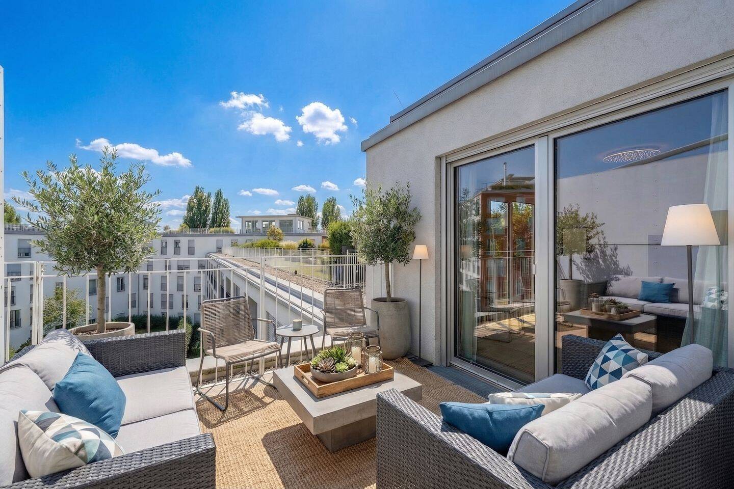 Ihr neues Zuhause in Au-Haidhausen: exklusive, helle Dachterrassenwohnung mit Südwestausrichtung
