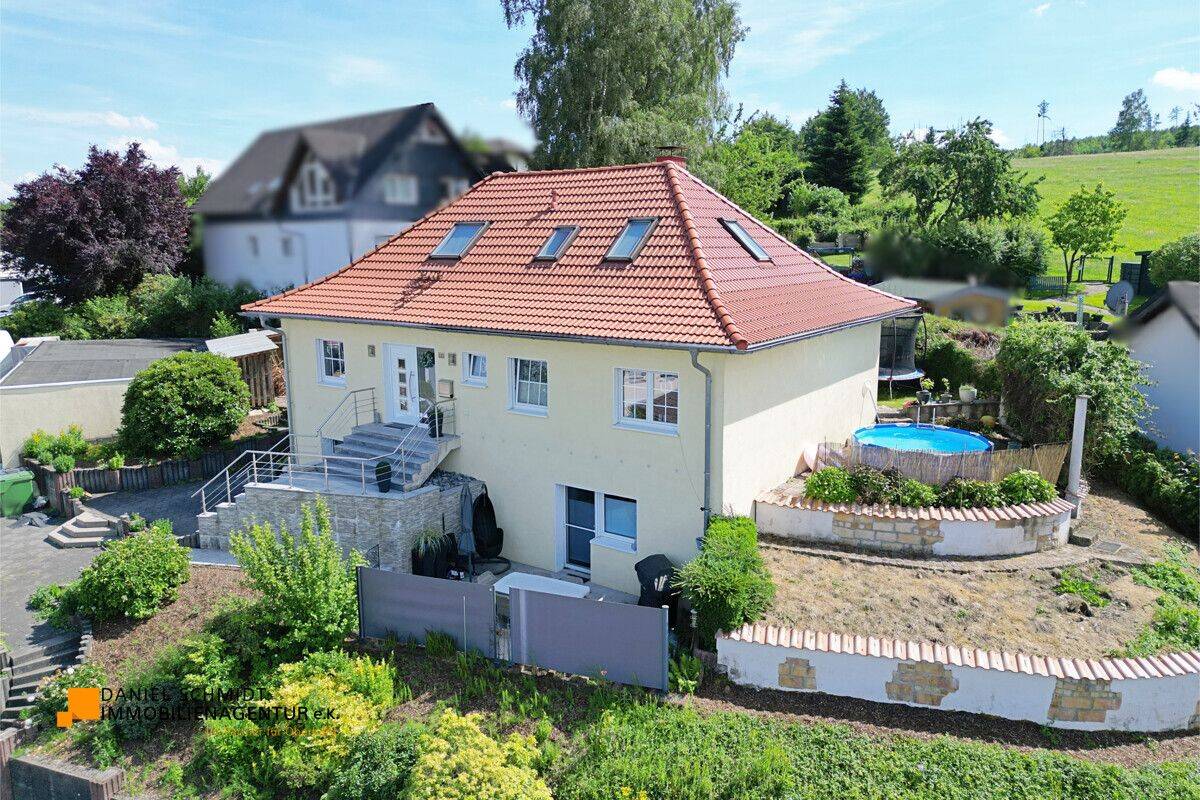 Hochwertiger Walmdach-Winkelbungalow mit zwei Wohneinheiten in Wipperfürth-Ohl, 51688 Wipperfürth