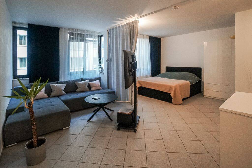 Begehrte Altstadtlage Nähe Uferstraße in Rheinnähe. Großes vermietetes Appartement mit Garagenplatz, 55116 Mainz (Altstadt Neustadt Oberstadt)