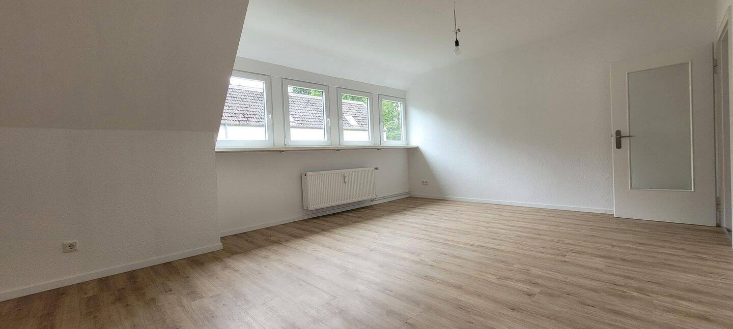Renovierte 3-Zimmer-Wohnung in Wuppertal-Beyenburg, 42399 Wuppertal (Beyenburg)