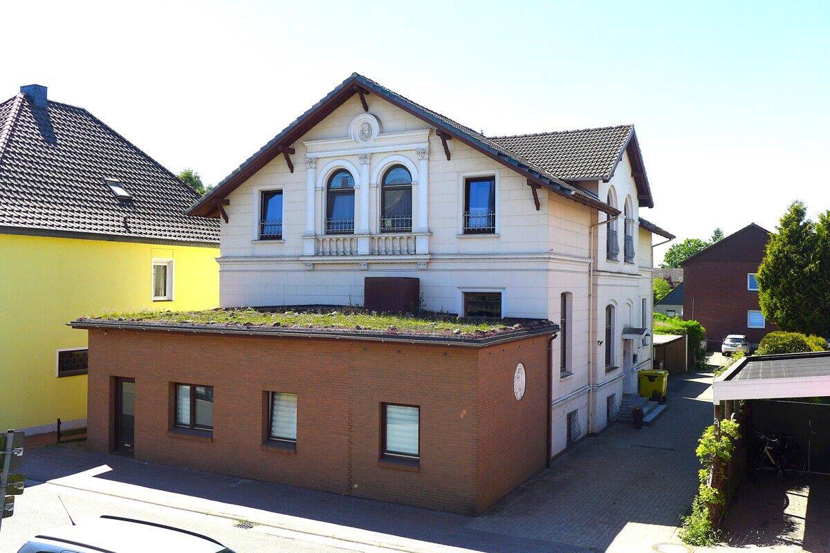 Großzügiges Kapitänshaus in guter und zentraler Lage am Huntedeich, 26931 Elsfleth