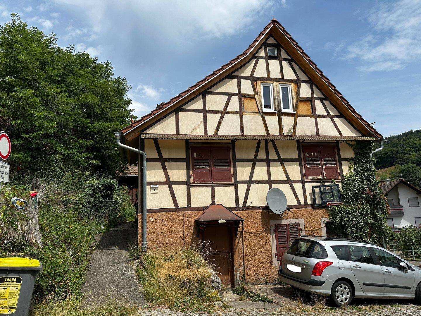 – ohne Käuferprovision – Einfamilienhaus mit Scheunenanbau – Wohnfläche ca. 116 m²; Grundstücksfläche   337 m², 76599 Weisenbach