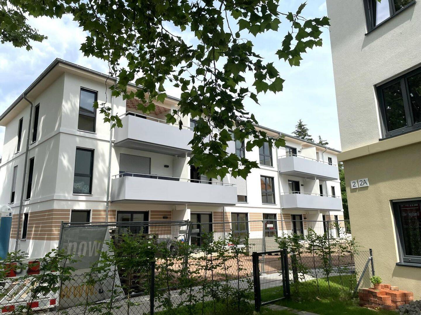 Erstbezug – Exklusive 3-Zimmer-Wohnung mit EBK und Balkon in guter Lage von Radebeul-Ost!, 1445 Radebeul