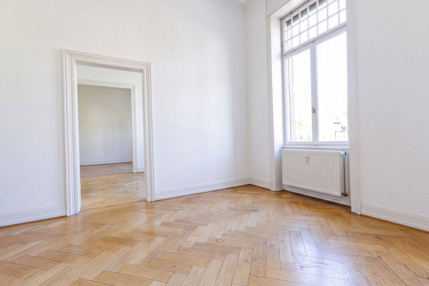Einzigartige Stilaltbauetage mit zwei Balkonen, 60322 Frankfurt am Main (Dornbusch Innenstadt Nordend-West Westend-Nord Westend-Süd)