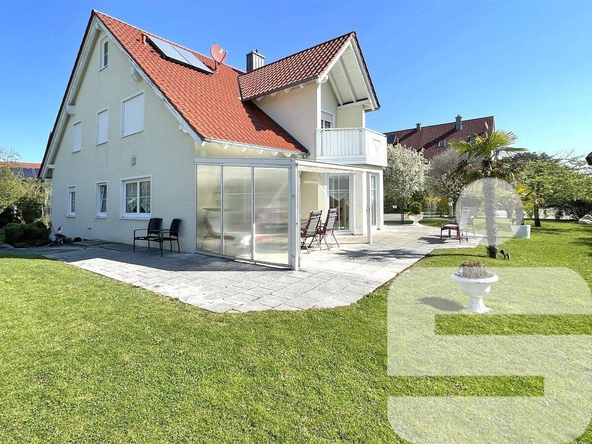 Vielseitig nutzbar – Ein- oder Zweifamilienhaus – in ruhiger Lage mit viel Platz, 91186 Büchenbach