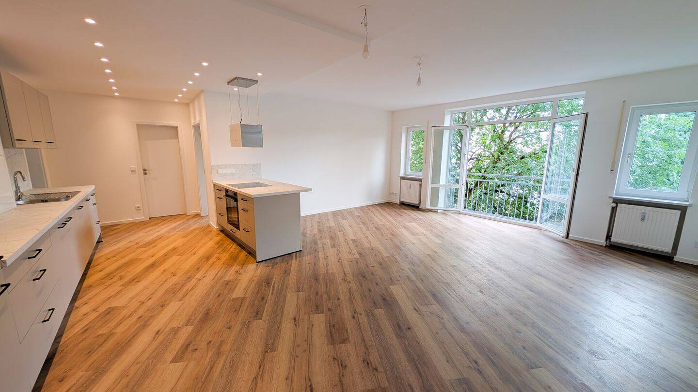Neu ausgebaute 3-Zimmer-Wohnung im Herzen von Olching, 82140 Olching