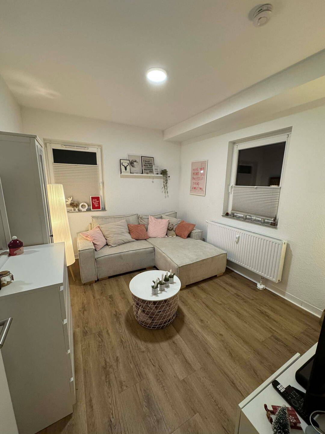 Altbau 2 Zimmer Wohnung mit Balkon – Nachmieter, 41472 Neuss