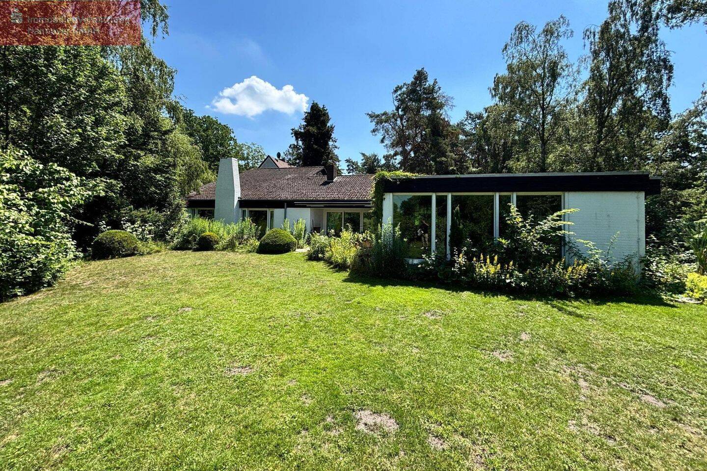 Ein Zuhause mit besonderem Charakter in einzigartiger Lage am Naturschutzgebiet, 30657 Hannover
