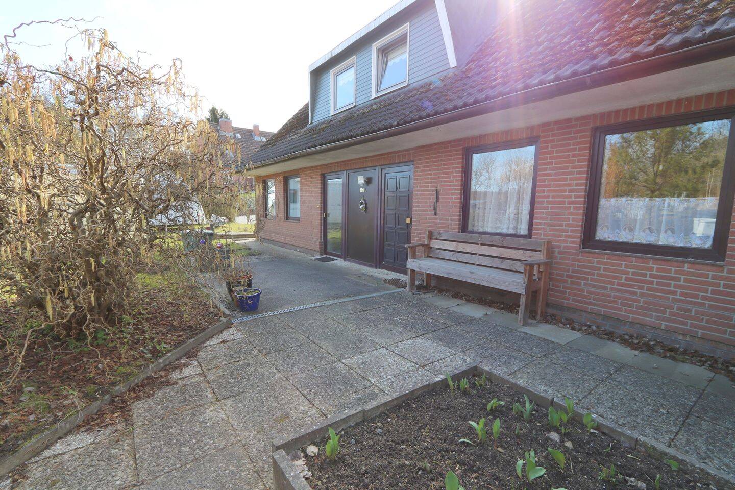 Ein Haus mit vielen Optionen! ca. 170m² EFH m. Einliegerwhg. Voll-Keller und 2 Garagen in Schönwalde, 23744 Schönwalde am Bungsberg