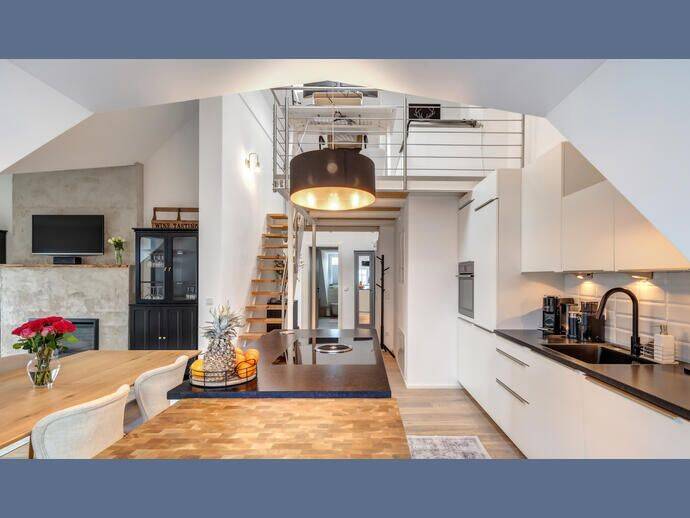 Möbliert: Wunderschöne 3.5-Zimmer Wohnung mit tollem Schnitt, 81549 München (Obergiesing Ramersdorf-Perlach Untergiesing-Harlaching)