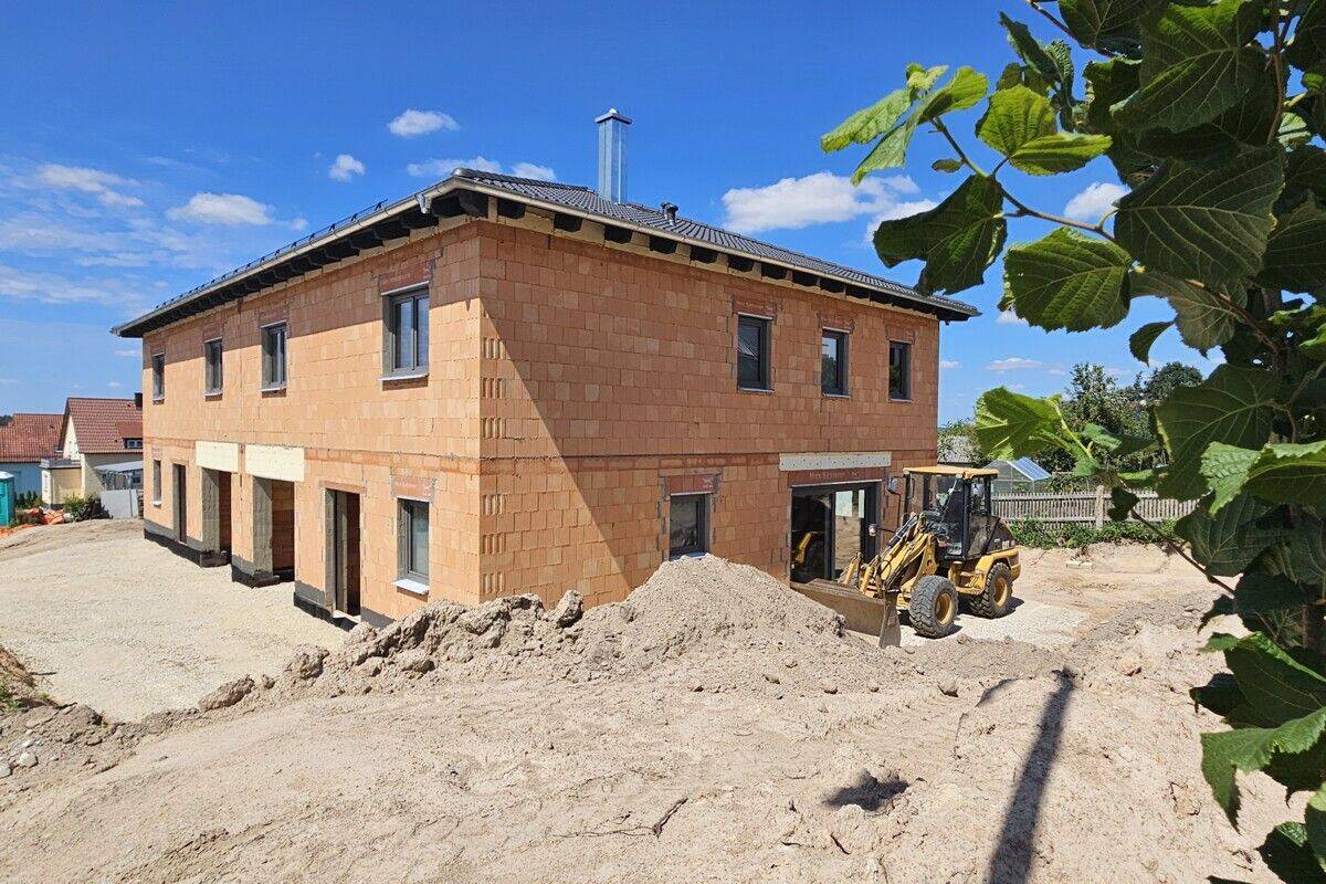 Wohnen mit dem Komfort eines Einfamilienhauses – 155 m² Wohnfläche mit sensationeller Ausstattung!, 93142 Maxhütte-Haidhof