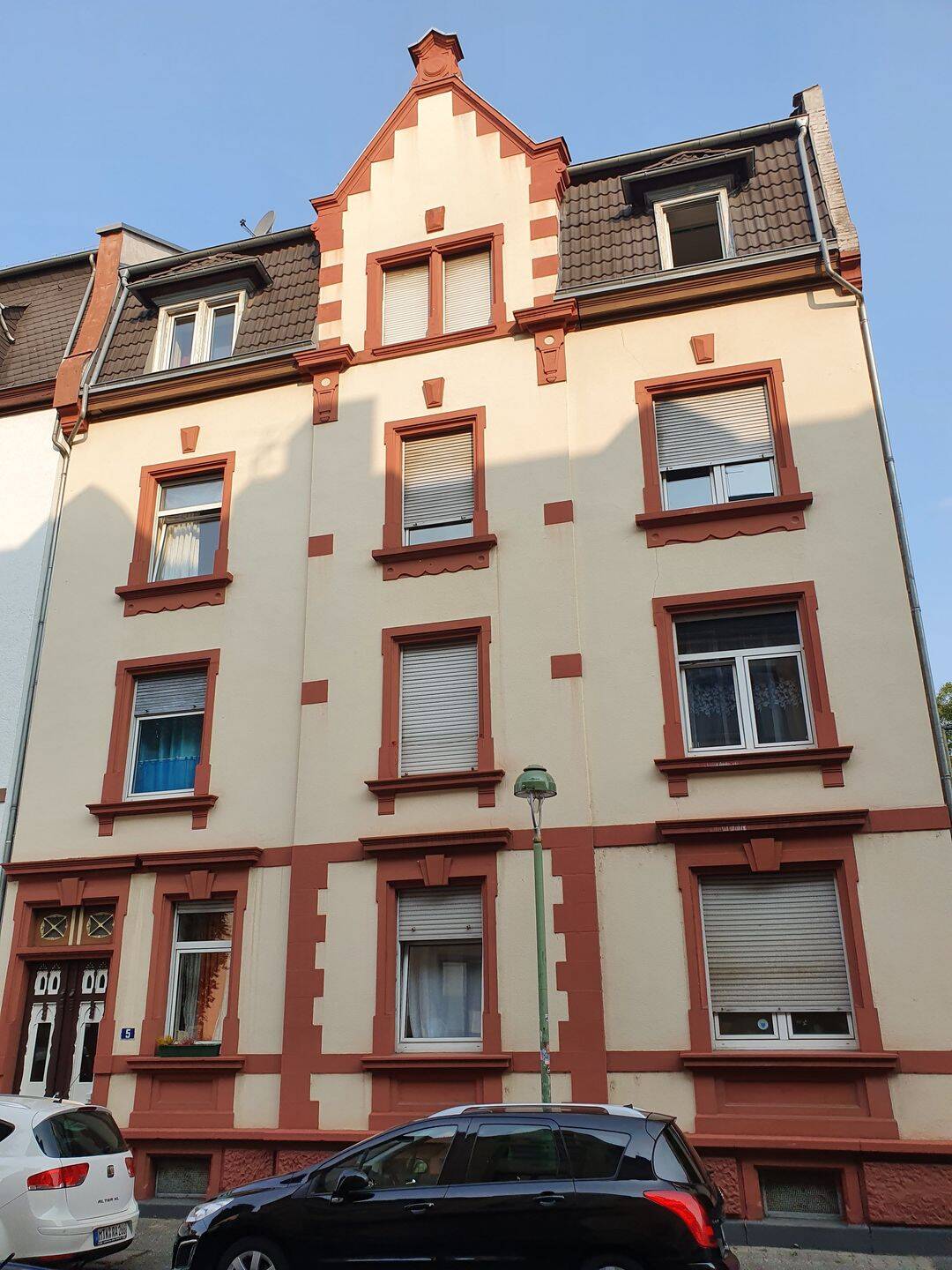 Ruhiges kleines teilmöbliertes Appartment incl. Balkon von privat, 60489 Frankfurt am Main (Rödelheim)