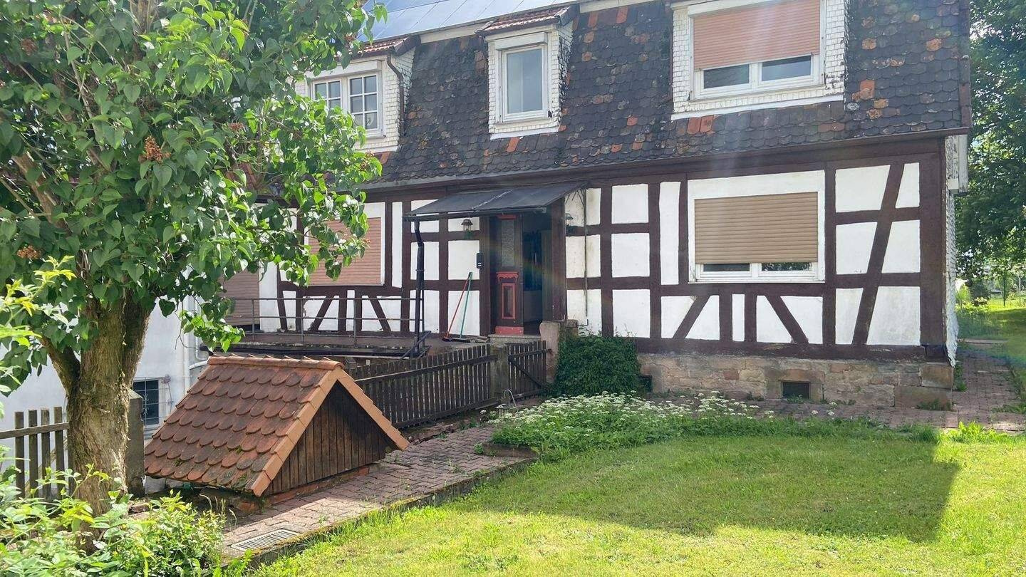**Sanierungsobjekt: Fachwerkhaus mit Anbau und großer Scheune**, 63636 Brachttal