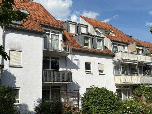 Moderne 2-Zimmer-Erdgeschosswohnung mit Terrasse, Garten und Tiefgaragenstellplatz in Zeckern (Hemhofen), 91334 Hemhofen