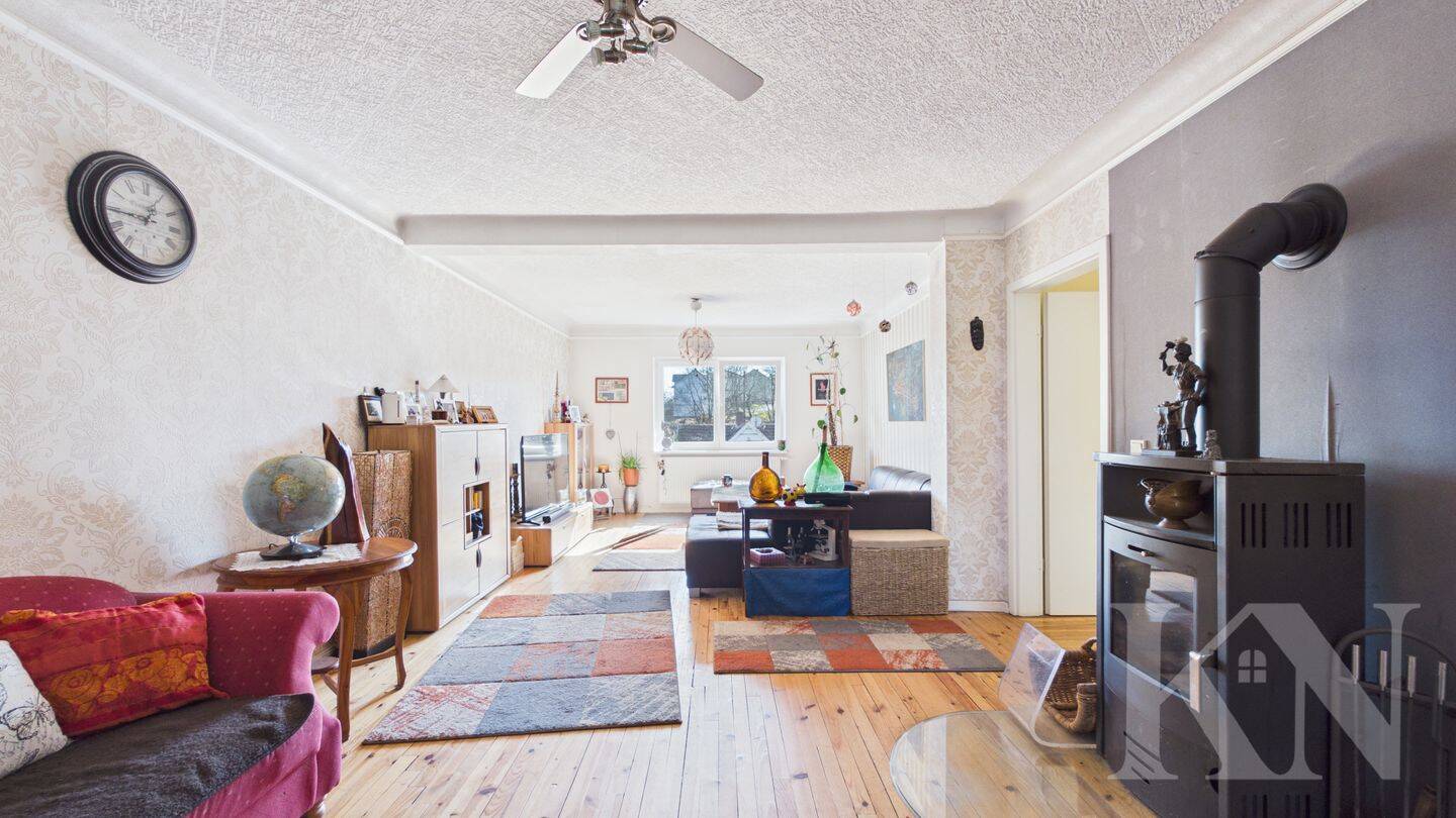 Großzügige Doppelhaushälfte mit ca. 166 m² Wohnfläche und vielseitigem Nutzungspotenzial, 66822 Lebach