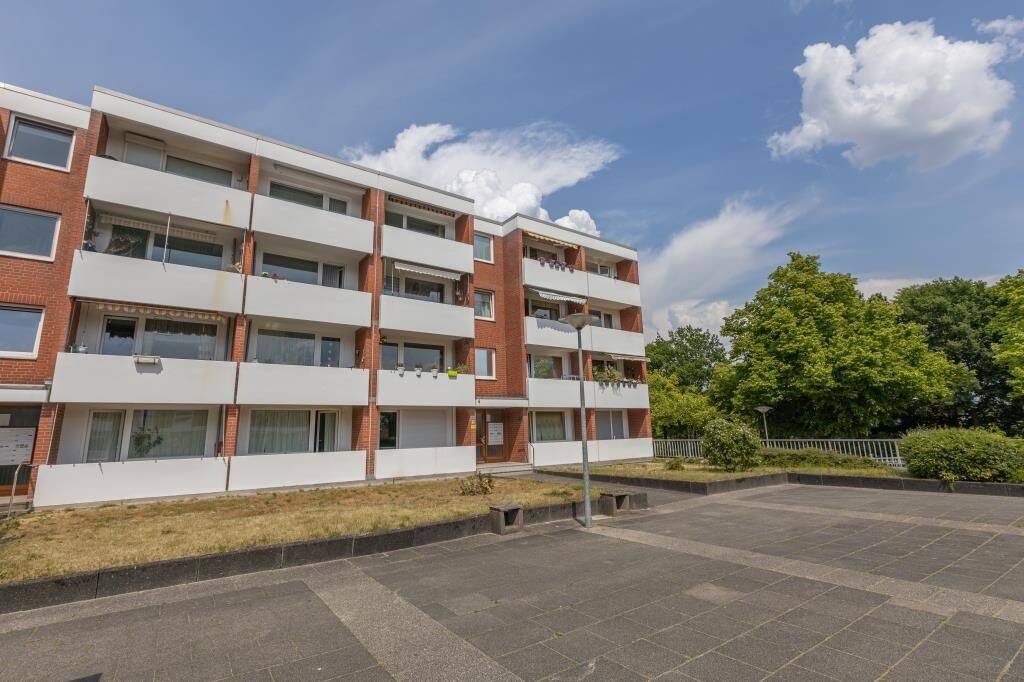 Kattenesch: Schöne 2 Zimmer Wohnung mit Balkon, 28277 Bremen (Kattenesch Kattenturm)