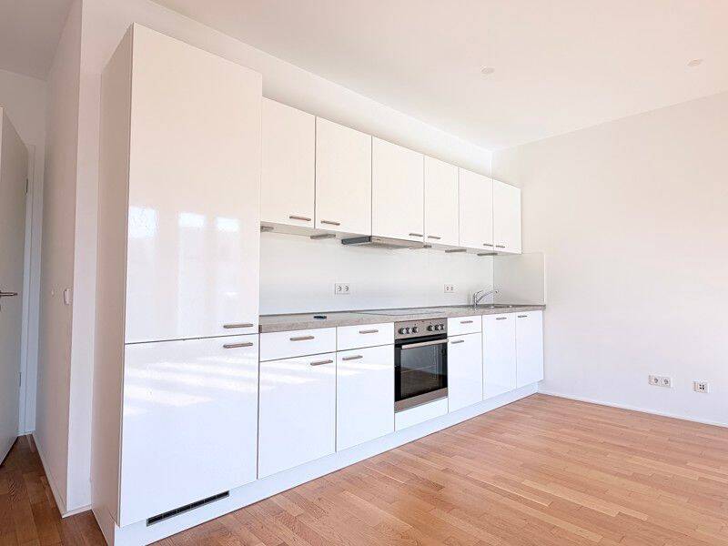 Großzügige 3-Zimmer-Wohnung mit Balkon und Einbauküche in Toplage!, 65187 Wiesbaden (Biebrich Wiesbaden)