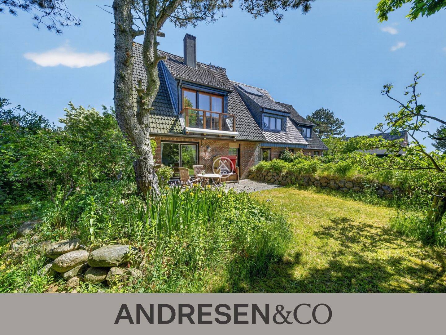 Reihenendhaus mit Garage und schönem Gartenteil nahe der Salzwiesen im Süden von Westerland, 25980 Sylt